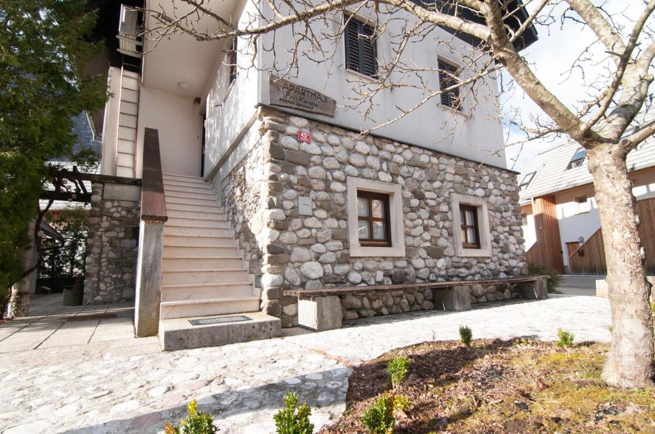 Guest House Vila Korosec โบเว็ก ภายนอก รูปภาพ