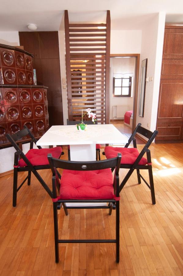 Guest House Vila Korosec โบเว็ก ภายนอก รูปภาพ