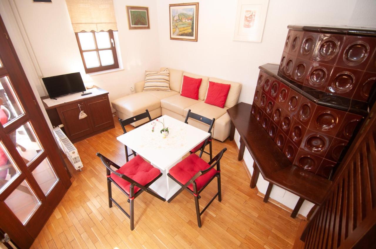 Guest House Vila Korosec โบเว็ก ภายนอก รูปภาพ
